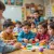 آموزش مهارت های اجتماعی به کودکان: راهنمای جامع برای والدین و معلمان