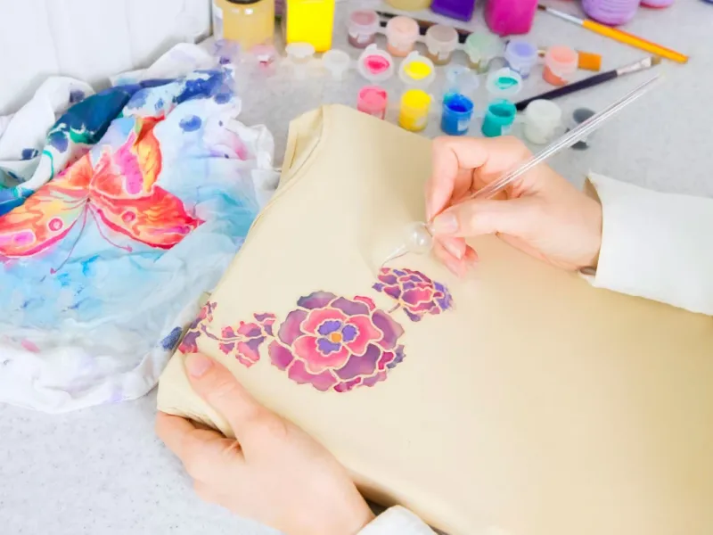 آموزش نقاشی روی پارچه / خیلی ساده روی پارچه نقاشی بکش !