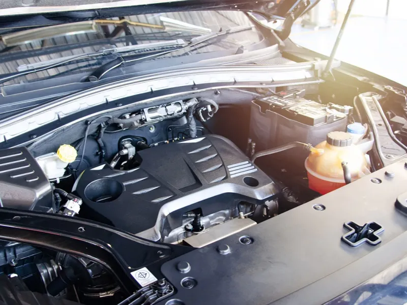 چرا موتور خودرو ناک میزند؟ بررسی علل و راهحلها