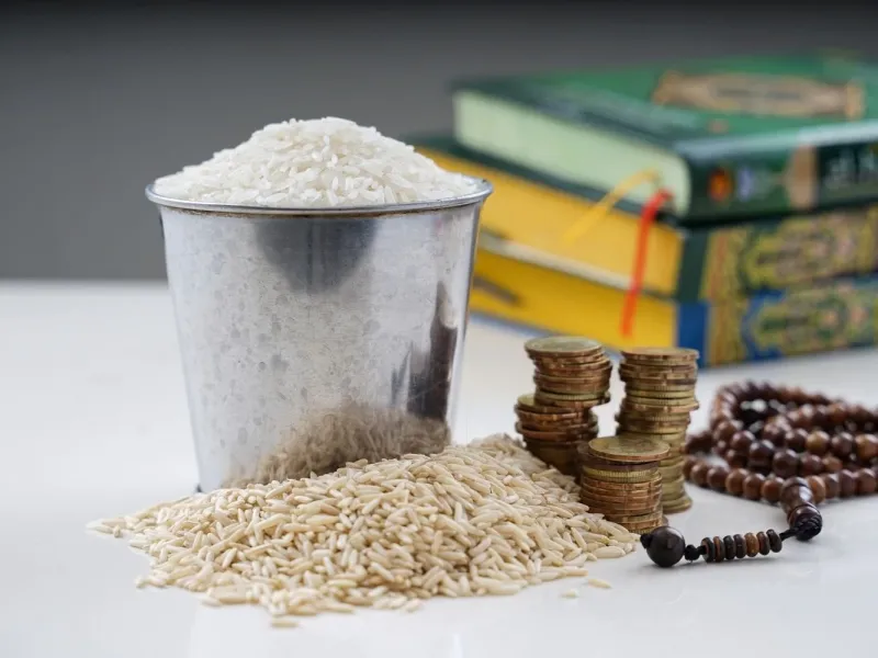 چرا باید فطریه پرداخت کنیم؟