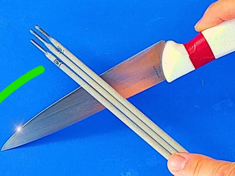 ترفند ماهرانه تیز کردن چاقو آشپزخانه مانند تیغ تیز