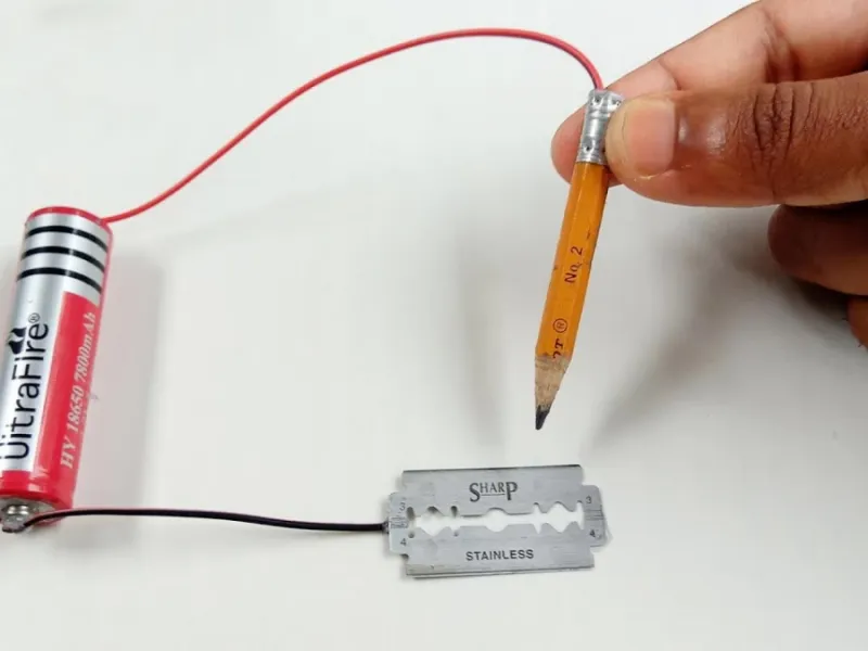 نحوه ساخت دستگاه جوش با مداد و باتری قلمی در خانه