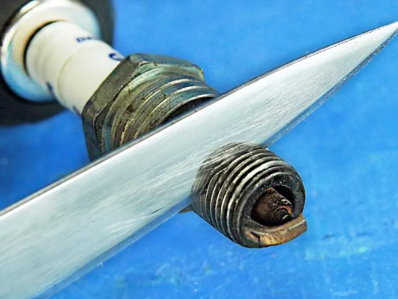 نحوه تیز کردن چاقو با باتری خودرو / تا 1 سال کند نمیشود