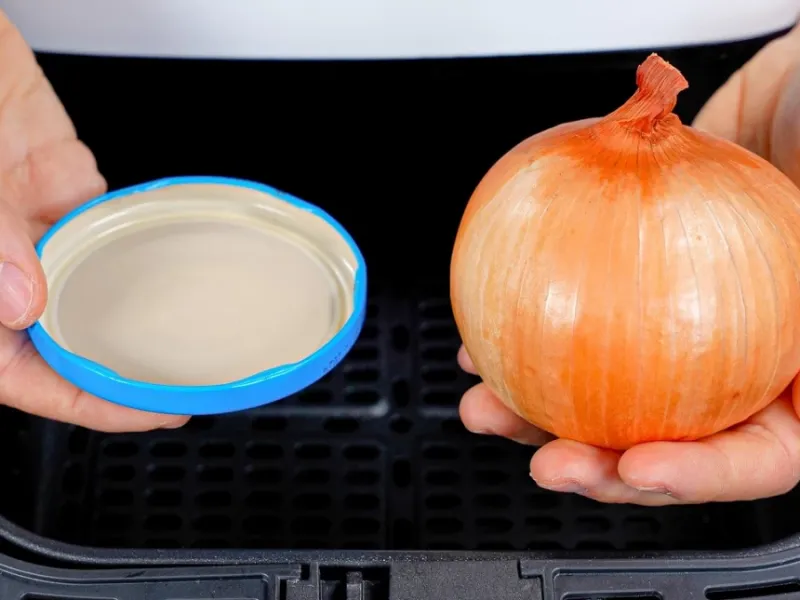 طرز تهیه پیاز سوخاری ترد و خوشمزه در سرخ‌کن هوا در چند دقیقه