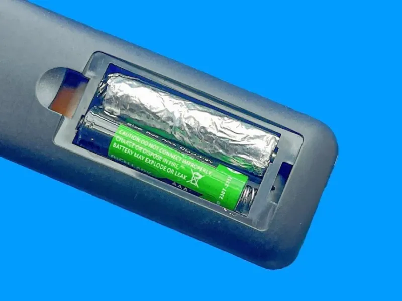 هرگز باتری جدید نخرید! با پیچیدن فویل باتری قدیمی را احیا کنید