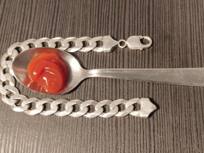 نحوه تمیز کردن و برق انداختن طلا و جواهرات