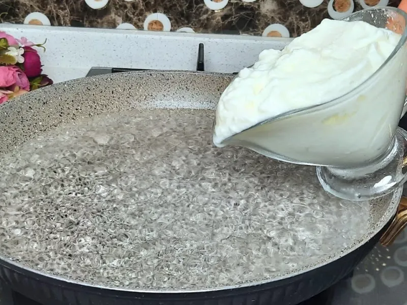 آرد + آب جوش / طرز تهیه نان صبحانه در ماهیتابه با آرد و آب