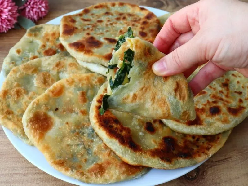 طرز تهیه نان سبزیجات با آرد و آب / بدون نیاز به فر و تنور