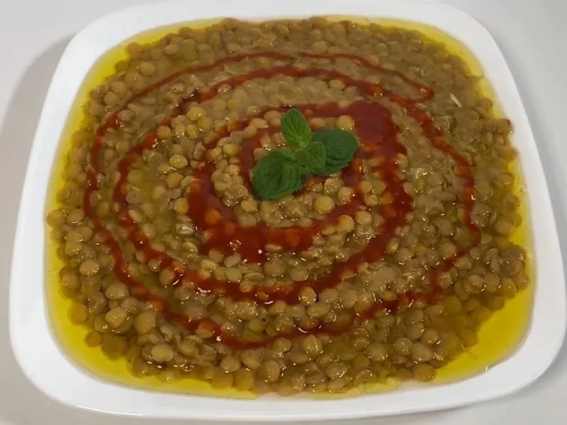 طرز تهیه عدسی به سبک لبنانی / دستور پخت مداس عدس