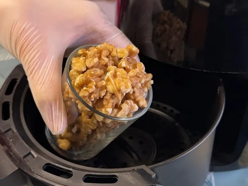 آجیل را در هواپز بگذارید : طرز تهیه آجیل طعم دار در سرخ کن یا هواپز