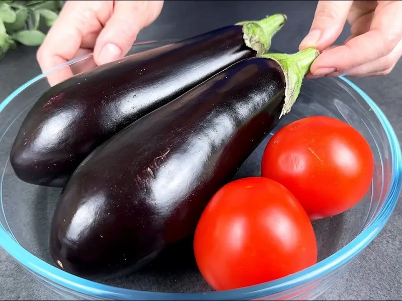 طرز تهیه گوجه بادمجان / دستور پخت بادمجان جایگزین خوشمزه برای گوشت و برنج
