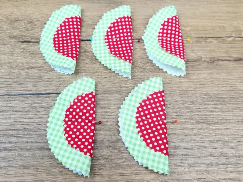 نحوه ساخت گل سرهای زیبا با تکه های پارچه