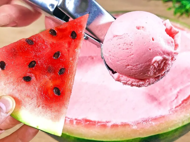 طرز تهیه بستنی هندوانه فقط با 3 ماده