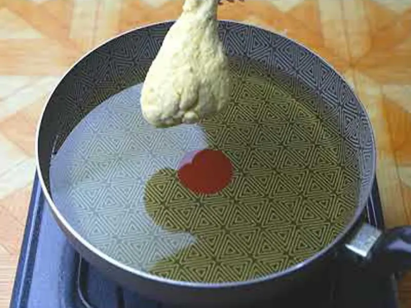 دیگه مرغ را در روغن سوخاری نکن / طرز تهیه مرغ سوخاری با آب و آرد، بدون پاشیدن روغن