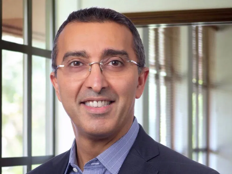 بیوگرافی امید فرخزاد دانشمند ایرانی تولیدکننده اولین نانوداروی سرطان