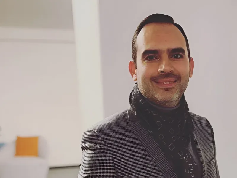 بیوگرافی میلاد منشی پور بنیان گذار تپ‌سی از مهاجرت تا شهرت و ماجرای استعفا !!