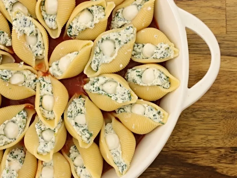 دستور پخت ماکارونی ایتالیانی با اسفناج و پنیر