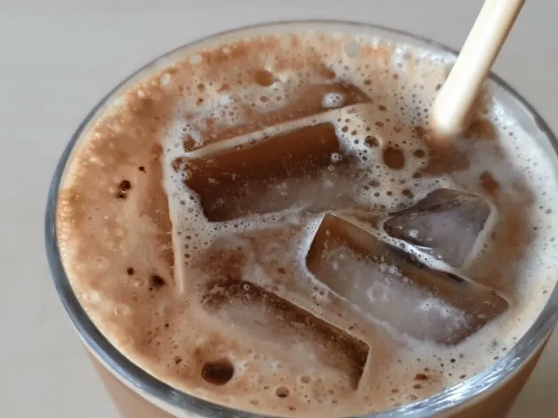 طرز تهیه آیس کافی یا قهوه سرد برای روزای گرم تابستونی
