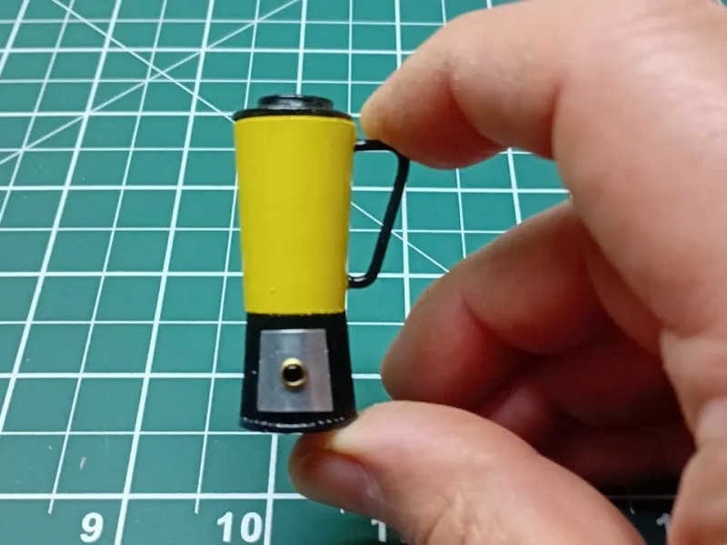 چگونه یک مخلوط کن مینیاتوری بسازیم ؟