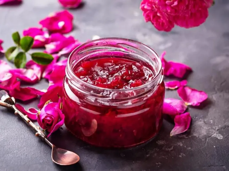 طرز تهیه مربای گل محمدی به ساده ترین روش