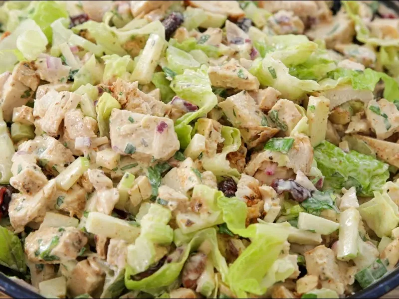 طرز تهیه یک خوراک مرغ رژیمی خوشمزه و ساده