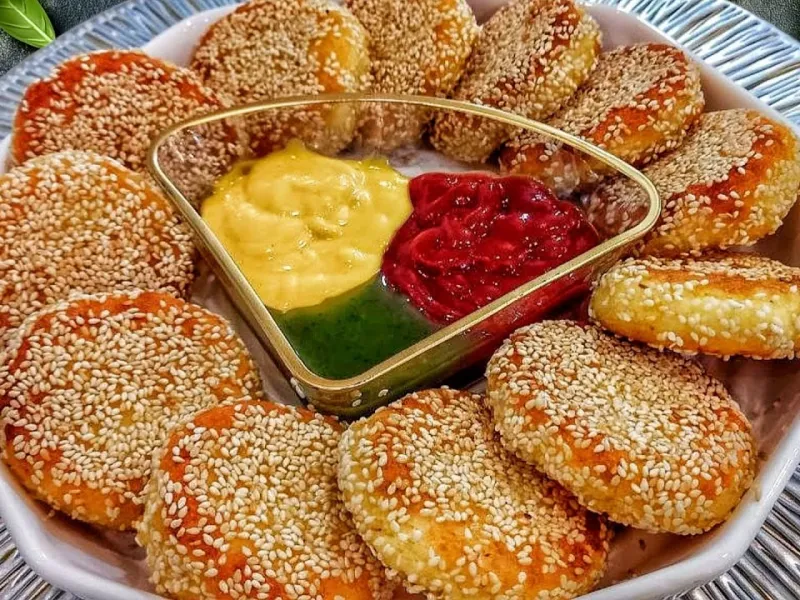 طرز تهیه سیب زمینی کنجدی با طعم و بافتی بی نظیر