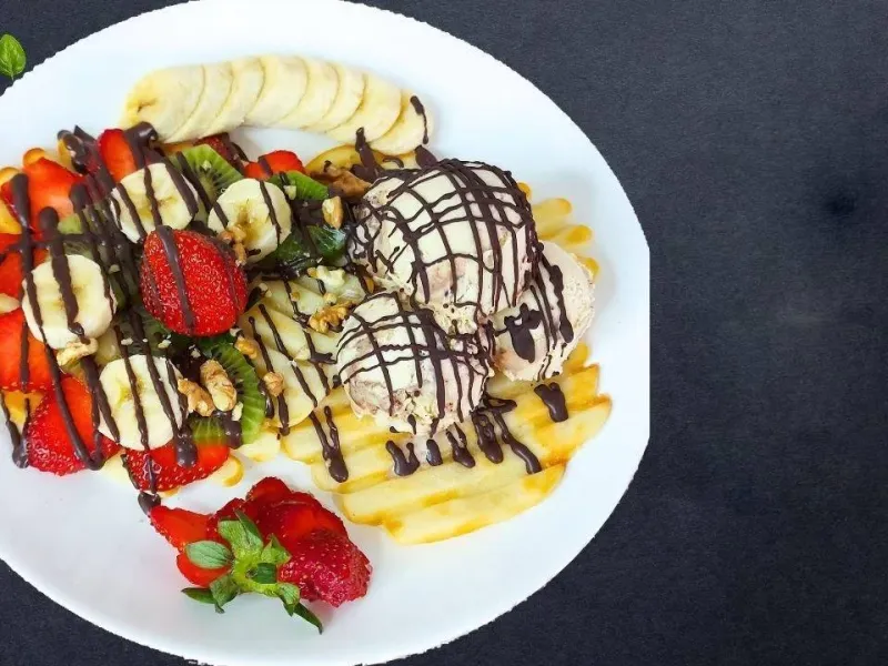 طرز تهیه وافل بستنی بدون دستگاه مثل کافه ها