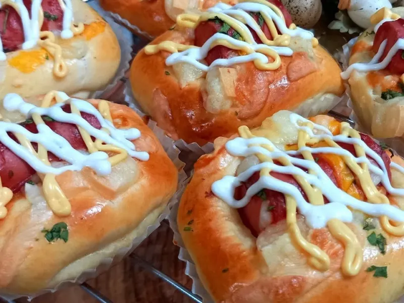 طرز تهیه کیک سوسیس هم خوشمزه هم ترد