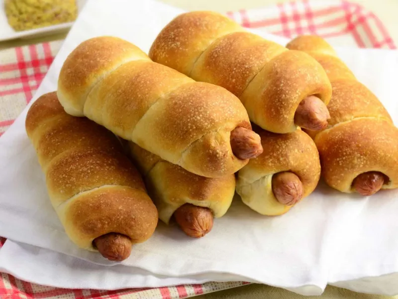 طرز تهیه رولت سوسیس لذیذ و فوری