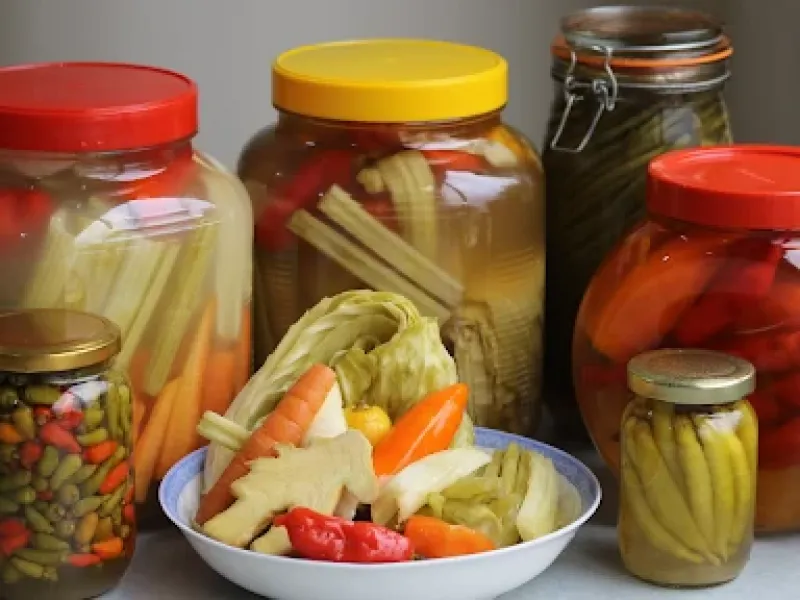 ادویه های مناسب ترشی مخلوط و طرز تهیه آن