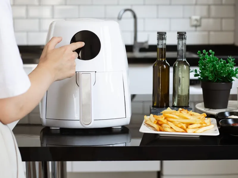 علت بوی بد و نامطبوع سرخ کن چیست؟