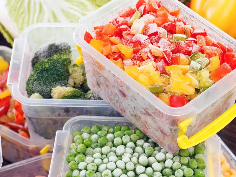 بررسی ارزش غذایی، فواید و معایب سبزیجات منجمد