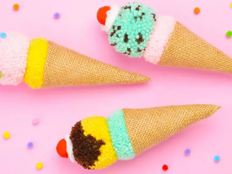 آموزش ساخت کاردستی بستنی قیفی با پوم پوم