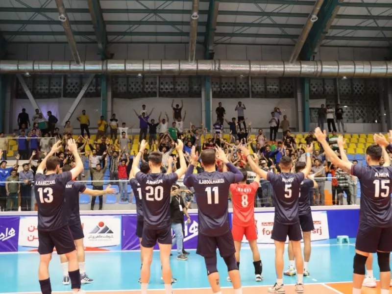تاریخ و ساعت والیبال چادرملو اردکان و فولاد سیرجان مشخص شد !