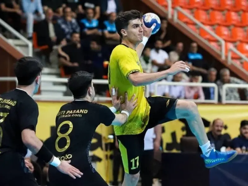 تاریخ و ساعت هندبال سنگ آهن بافق و سپاهان اعلام شد !