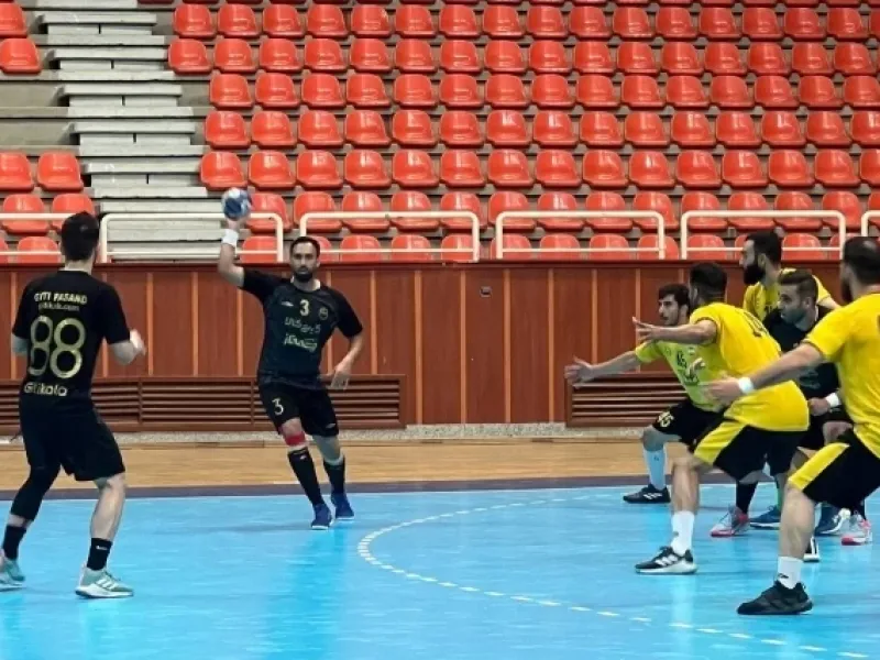 تاریخ و ساعت هندبال سپاهان نوین و گیتی پسند (دربی اصفهان)