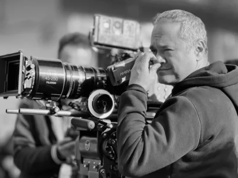 فراخوان رامبد جوان برای  استندآپ کمدی کارناوال / ارسال ویدیو و شرکت در مسابقه کارناوال رامبد جوان