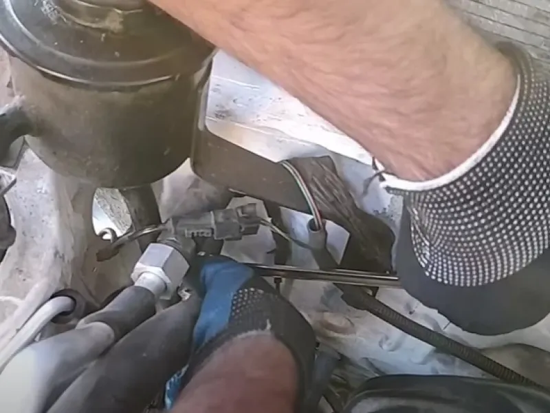 نحوه تعویض شیر انبساط کولر ماشین / چگونه شیر انبساط را تعویض کنیم