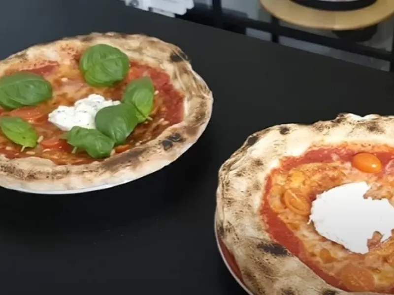 مراحل تهیه پیتزا ناپولی اصل / پیتزا ناپولی اینجوری درست میشه