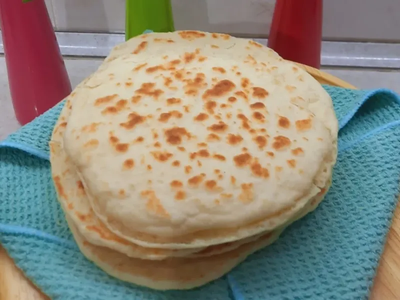 نان پیتا عالی ترین نان برای کباب کوکو ساندویچ الویه!