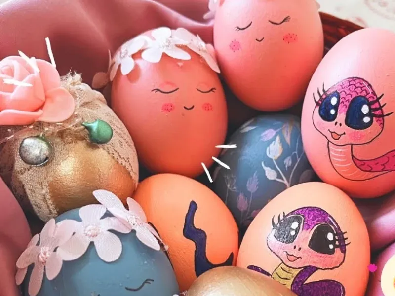 آموزش نقاشی و کالیگرافی روی تخم مرغ های هفت سین!