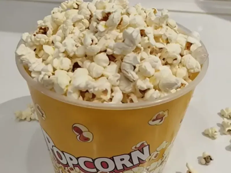 پفیلا پنیری خوشمزه و خانگی با طعمی فوق العاده / پاپ کورن پنیری