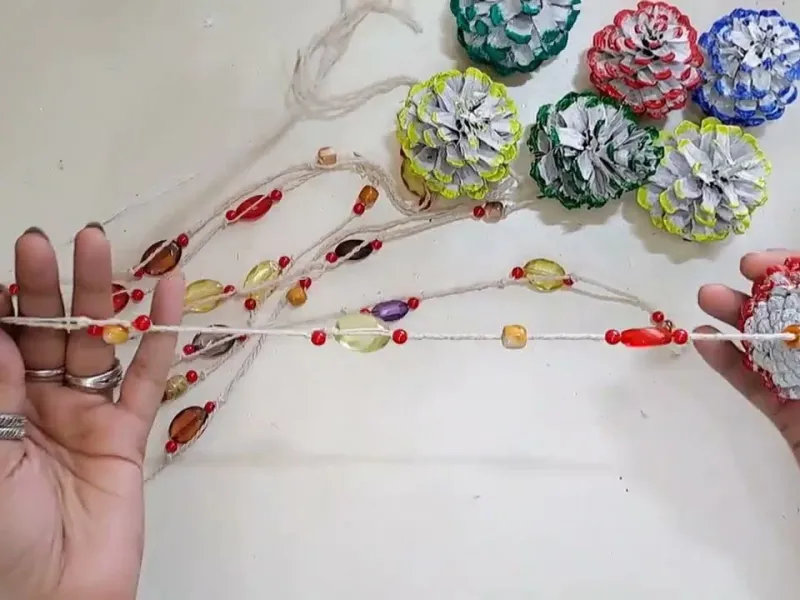 ایده خلاقانه بازیافت با مخروط کاج!