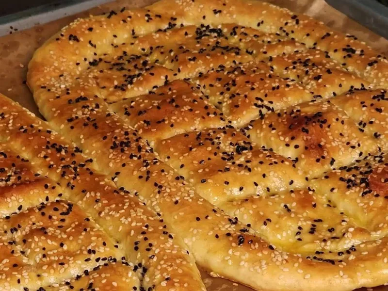 اگه بدونی چقدر خوشمزه ست دیگه نونوایی نمیری بهت قول میدم از بربری خوشمزه تره!