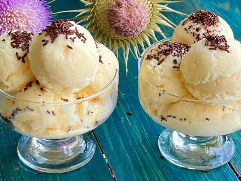 طرز تهیه بستنی خانگی فقط با سه قلم مواد اولیه و ساده ترین دستور!