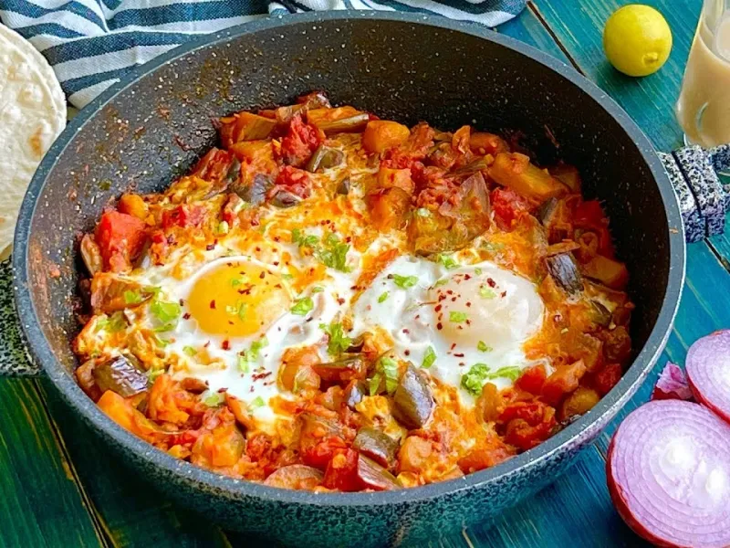 طرز تهیه یک غذای ایرانی ساده و خوشمزه با بادمجان / واویشکا بادمجان بدون گوشت