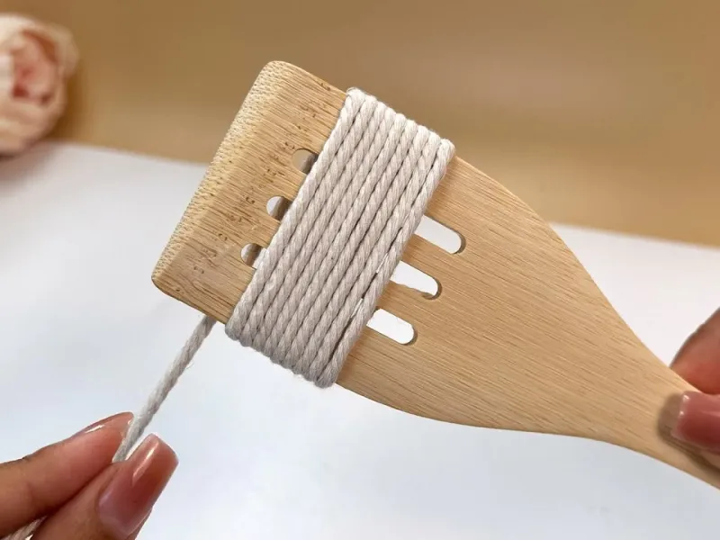 ایده هوشمندانه: ساخت و فروش محصولات با طناب و کفگیر چوبی