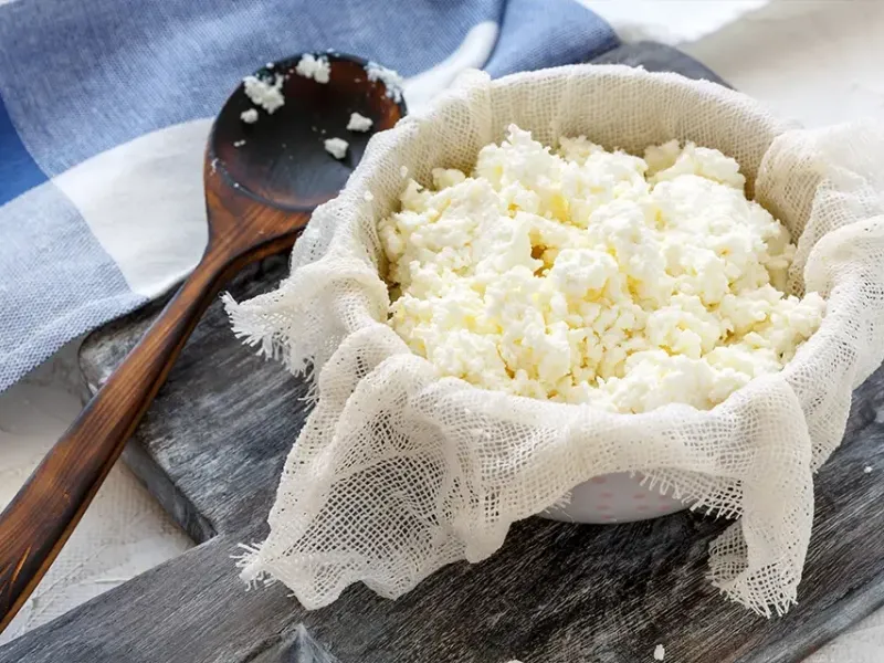 طرز تهیه پنیر مقوی خانگی به روشی ساده و سریع!