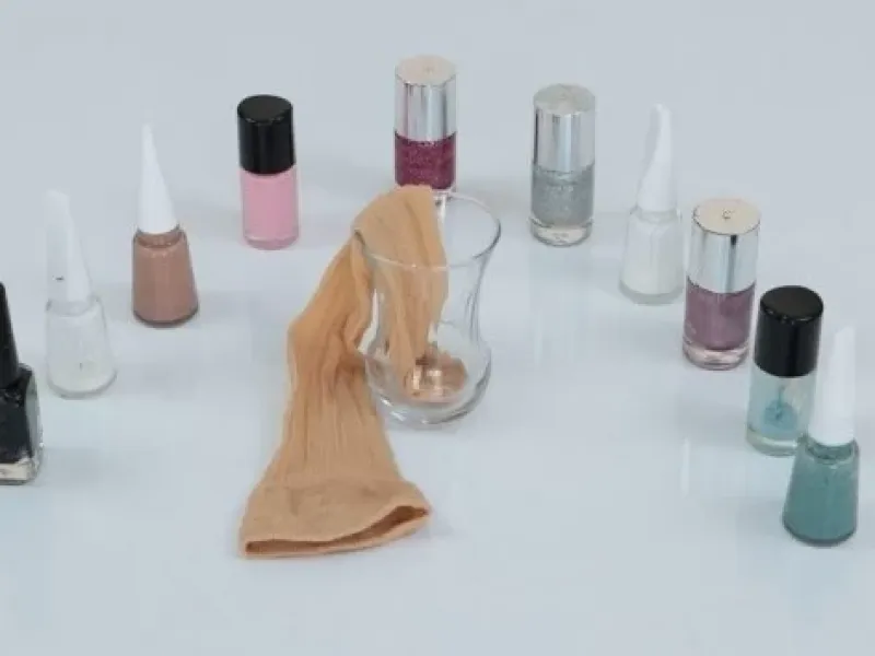 بطری های خالی لاک را دور نیندازید، ببینید من با بطری های لاک ناخن چه کردم!