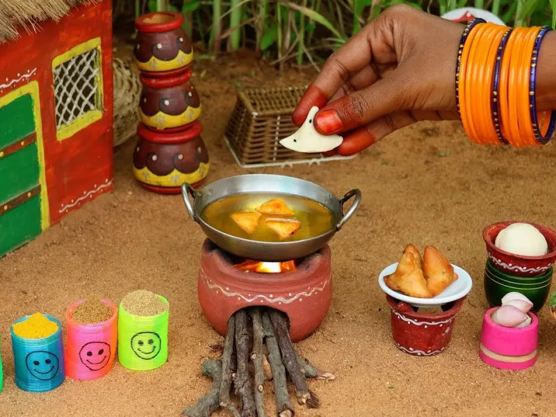 طرز پخت سمبوسه مینیاتوری با گوشت گوسفندی!